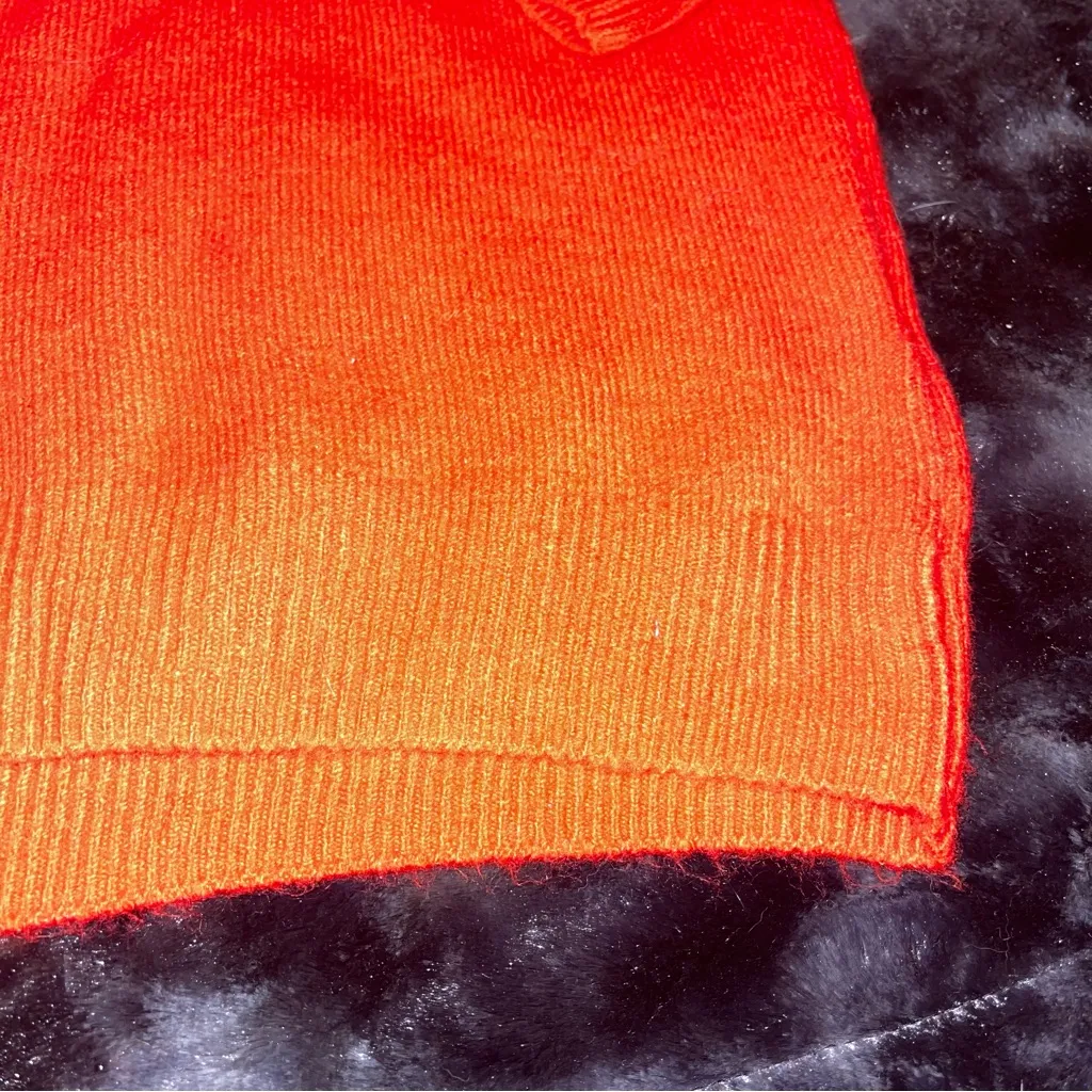 Vince Camuto Holiday Sweater - Image 2