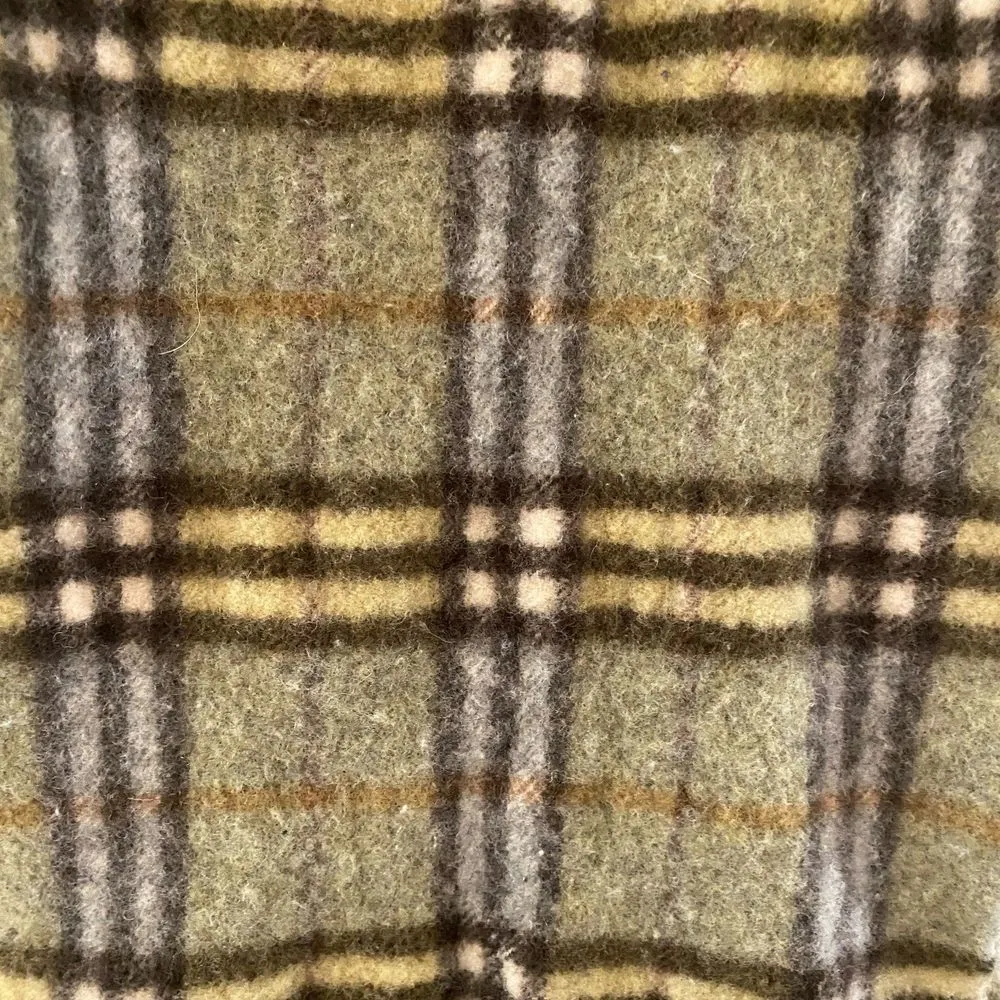 Burberry London Lambswool Fringe Plaid Scarf Green Unisex - Image 4