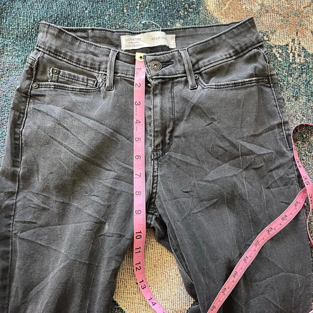 Signature Levi Strauss Mid Rise Skinny Jeans Gray Wash Women’s 0 Stretch Denim - Image 12