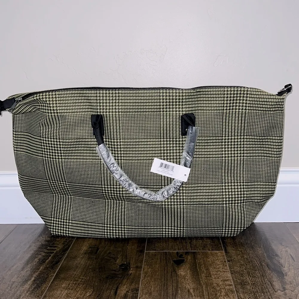 NWT Lulu Dharma Frasier Weekender - Green Plaid - Image 3