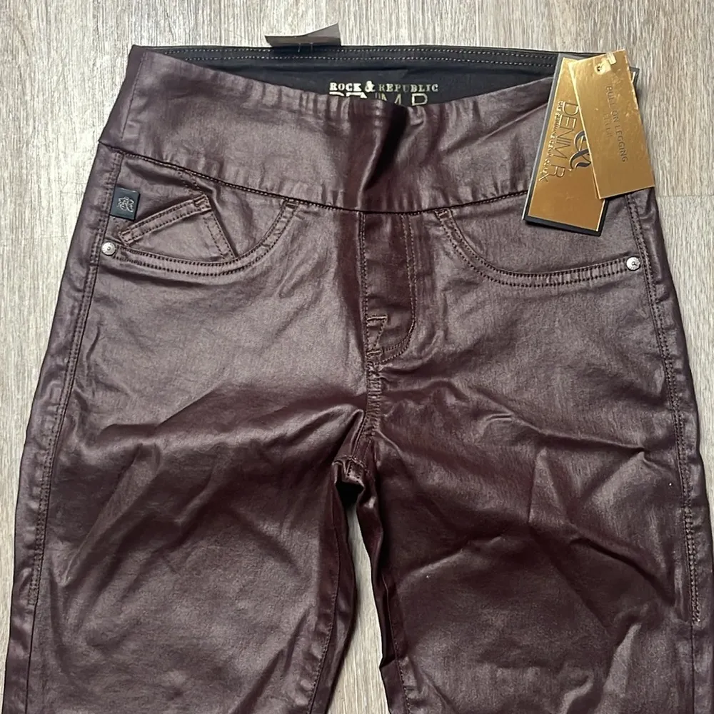 Rock & Republic Slimming Denim Coated Leggings Size 8 Medium - Image 4