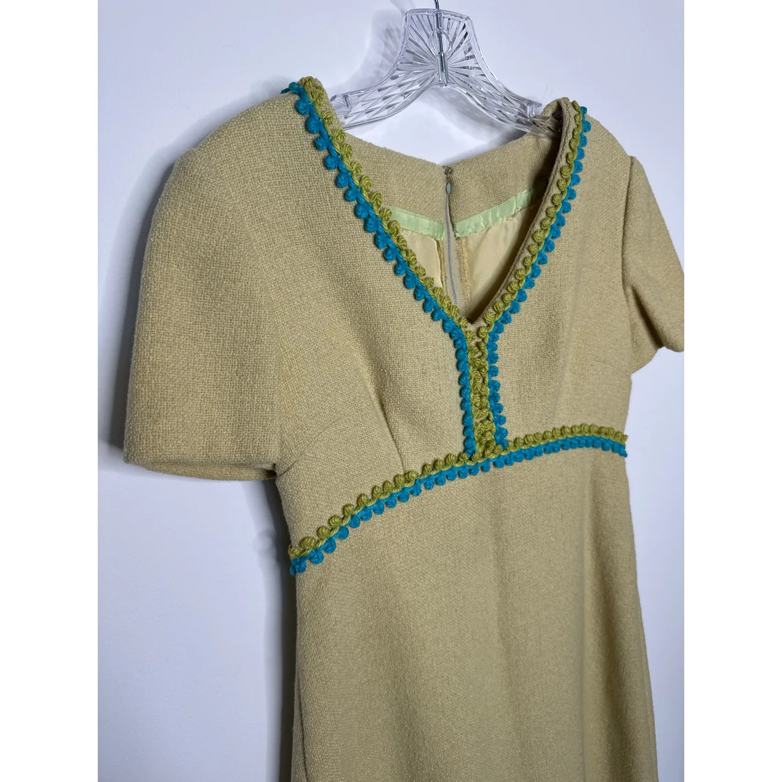 OOAK Vintage 60s mod tweed yellow dress, blue green trim fringe hem Medium - Image 9