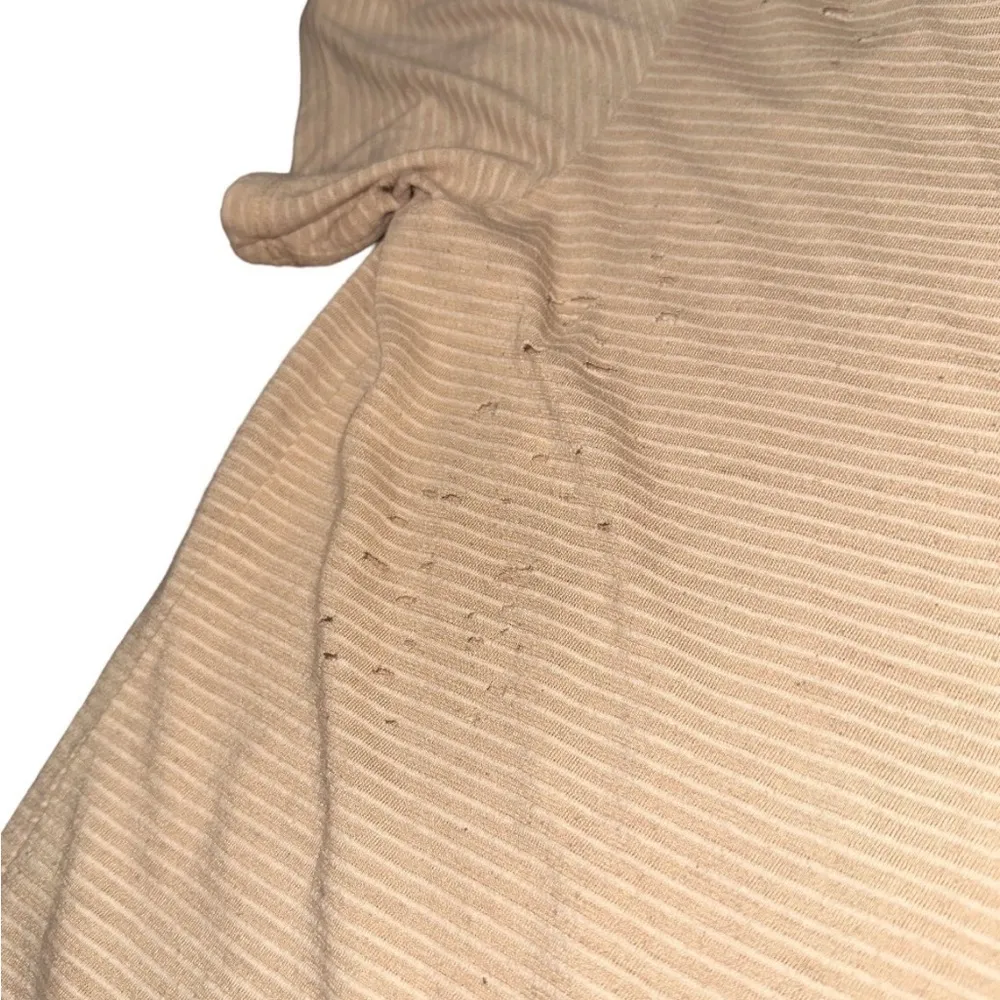 Honey Punch factory distressed tee - Image 4