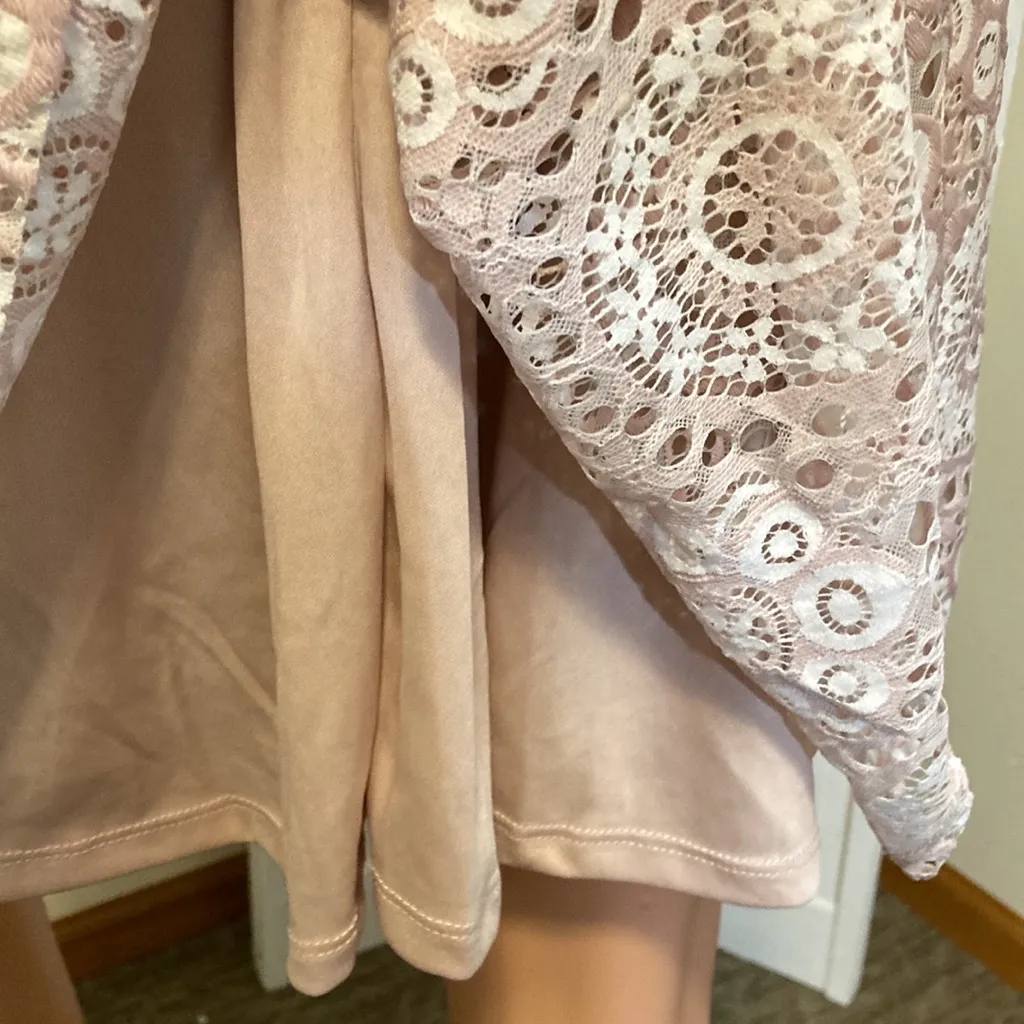 City Triangles Juniors size 15 blush Pink & Ivory lace halter dress Formal NWT - Image 12