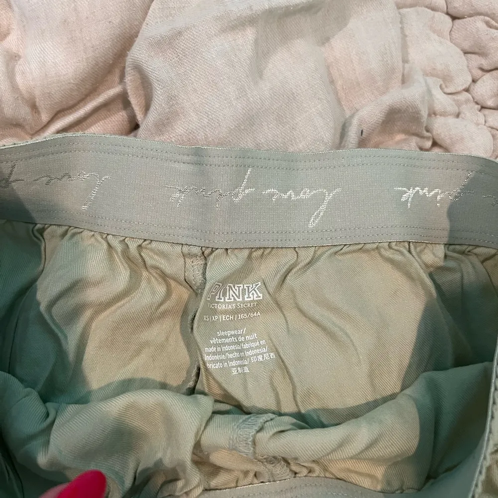 Never worn PINK smiley pj shorts - Image 2