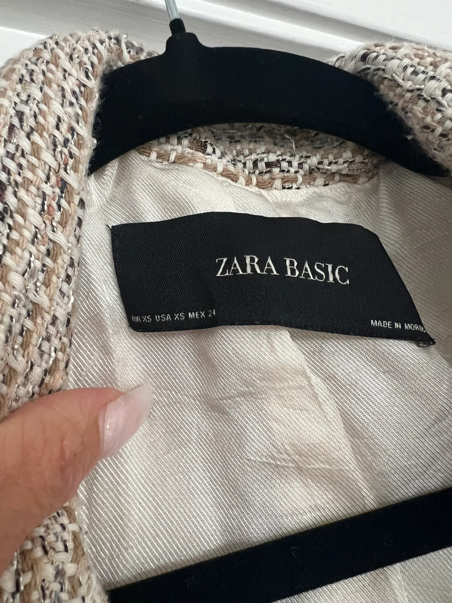 cream open front gold button tweed long sleeve blazer jacket XS - Image 13