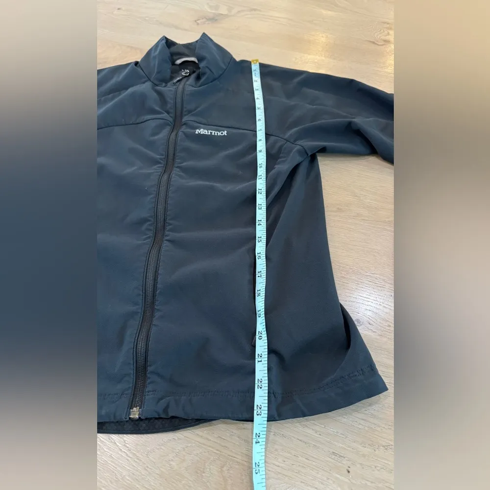 Marmot  women’s softshell black jacket size medium - Image 7