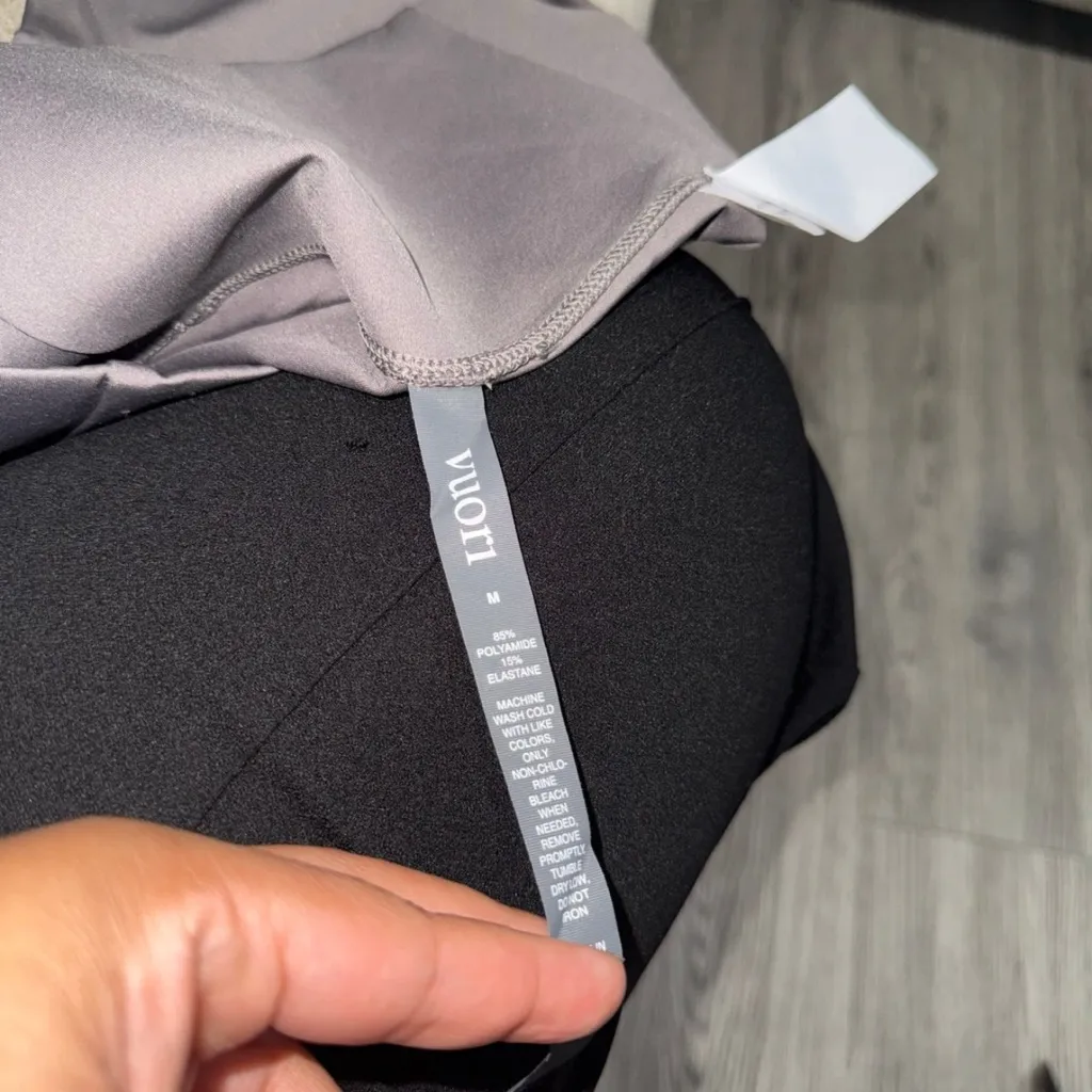 Plum Vuori evolve leggings Gray Size M - Image 4