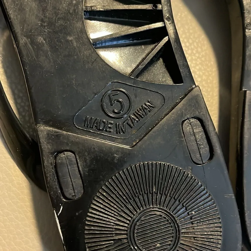 TED BAKER London Black rafeek bow gold‎ cube jelly Sandals sz 5 - Image 7