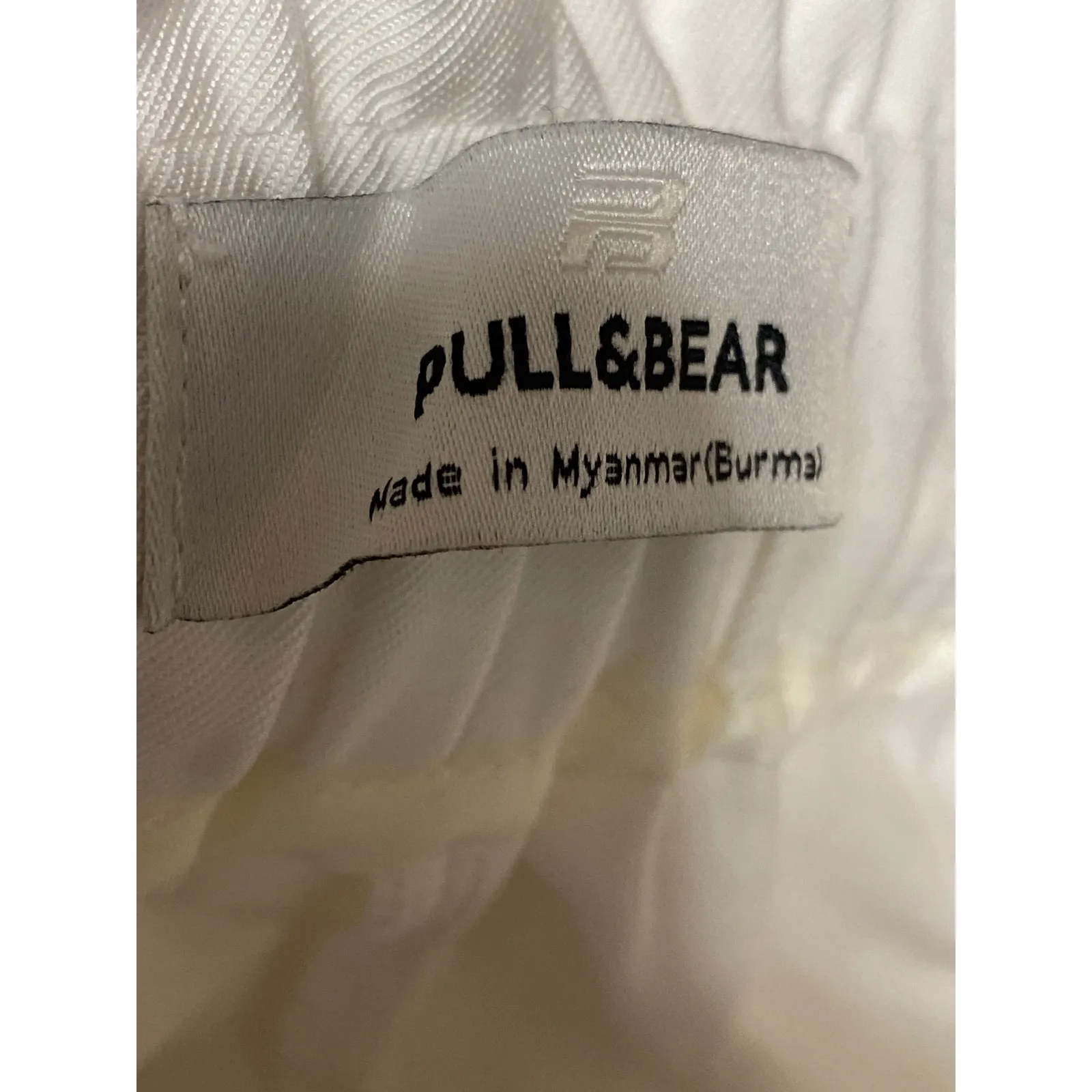 Pull & Bear  Women's White High Rise Drawstring Mini Wide Leg Paperbag Shorts L - Image 3