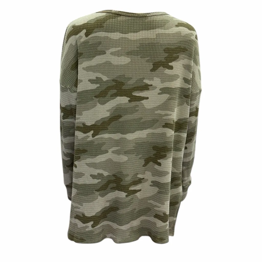 American Eagle Waffle Knit Thermal Green Camouflage V Neck Top Womens Medium - Image 6