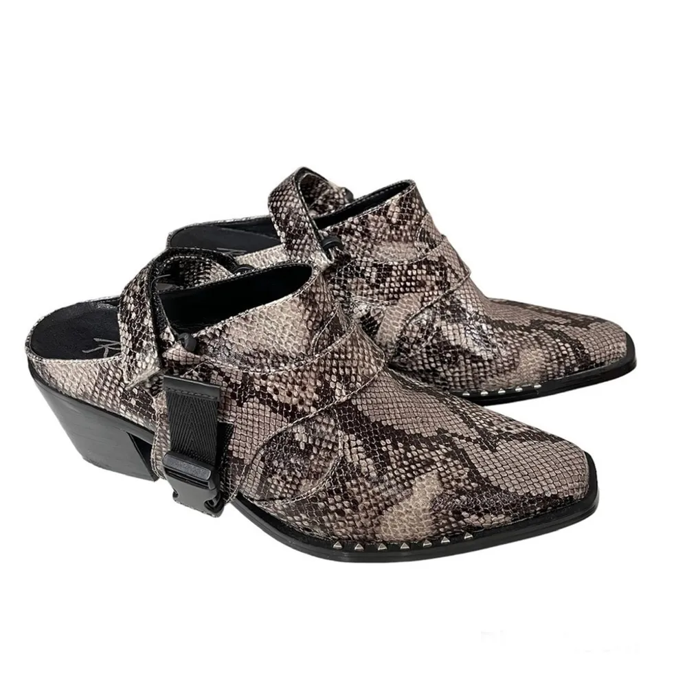 Rebels Slingback Mule Reptile Snake Print Gray Sz 7.5 NWT - Image 2