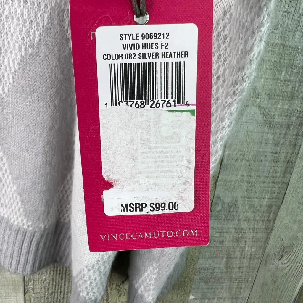 Vince Camuto Large Gray & White Diamond Pattern Sweater w/Long Sleeve & Crewneck - Image 8