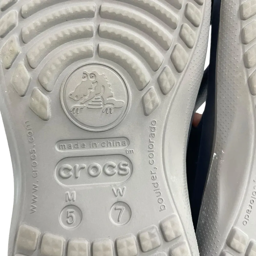 CROCS CLASSIC II FLIP FLOPS SANDALS UNISEX WOMEN 7/MEN 5 NAVY BLUE #204365 - Image 8