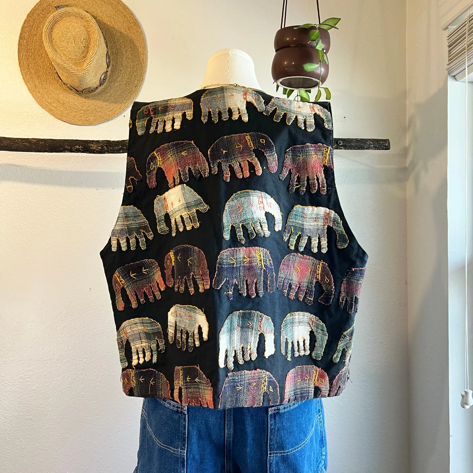 90s Soho Compagnie Made in India Cotton Elephant Patchwork Vest Size Medium Black - Image 4