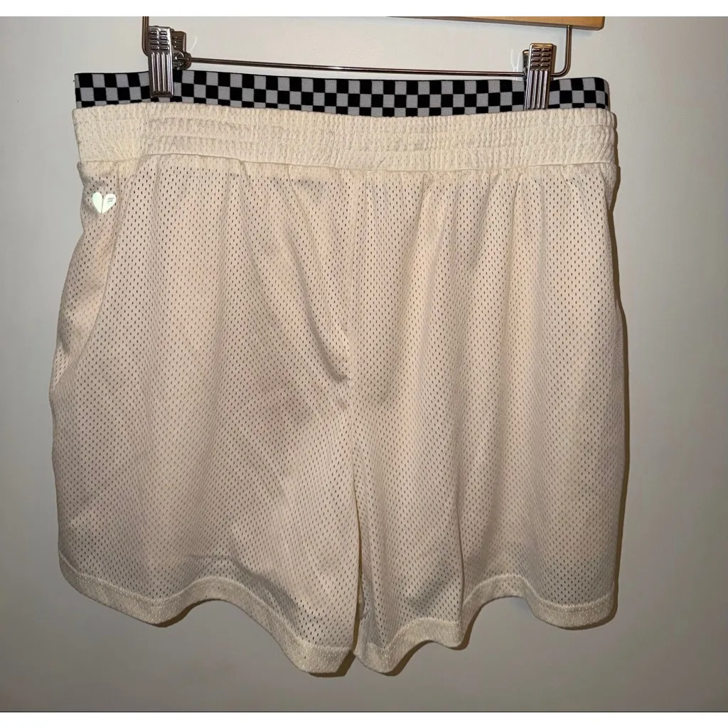 Fabletics Aisha Women’s L Cream Mesh Basketball Gym Shorts Checkered Athletic - Image 3
