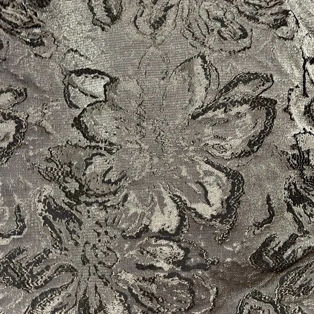 Kenar NWT Metallic Silver Pewter Black Floral Print Pencil Skirt Size 2 - Image 2