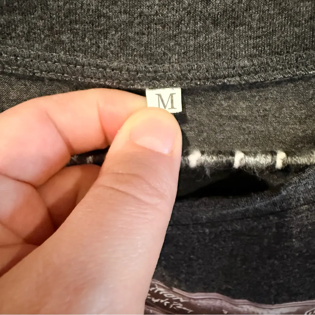 Gray Graphic T - Image 2