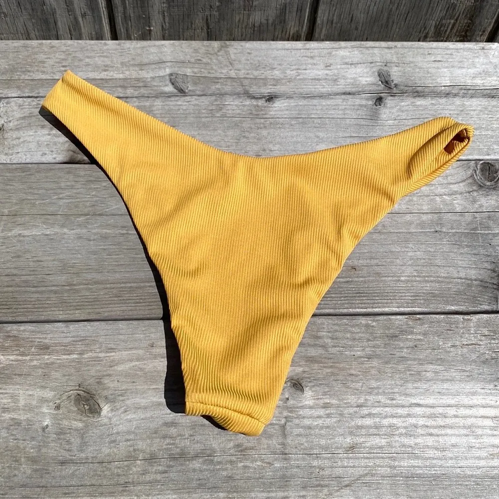 New  Bikini Ribbed Swimsuit high cut bottom V cut textured top tie back - Image 2