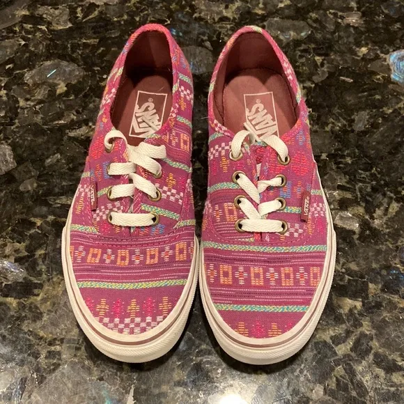 Southwestern Style Sneaker Women’s NWOT - Image 2