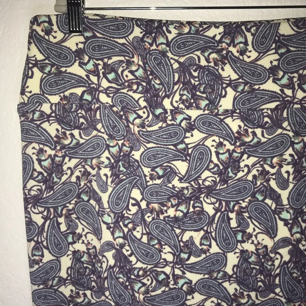 LuLaRoe Skirt Cassie - Image 2