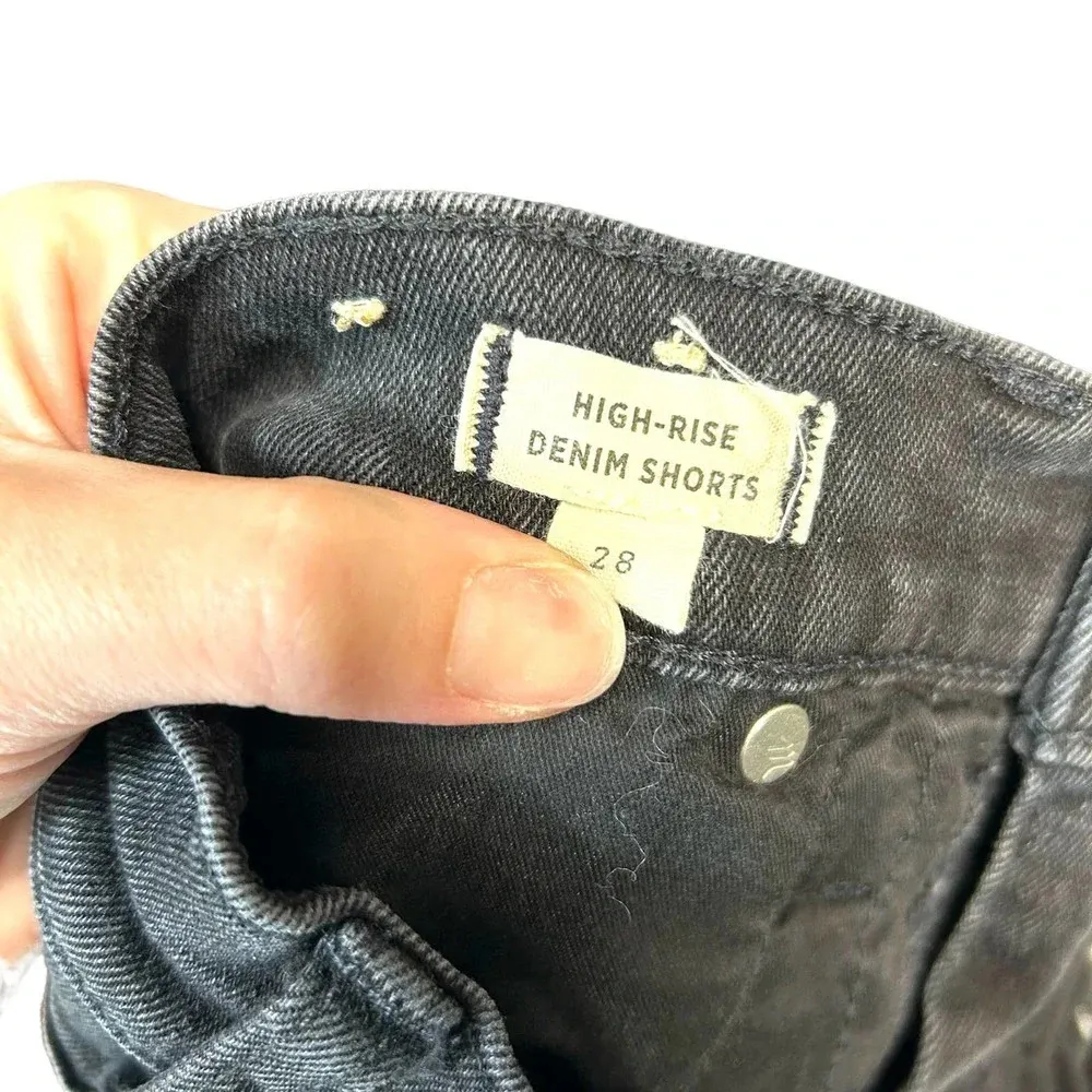 Madewell High-Rise‎ Denim Shorts in Lunar Wash Black Denim Size 28 - Image 8