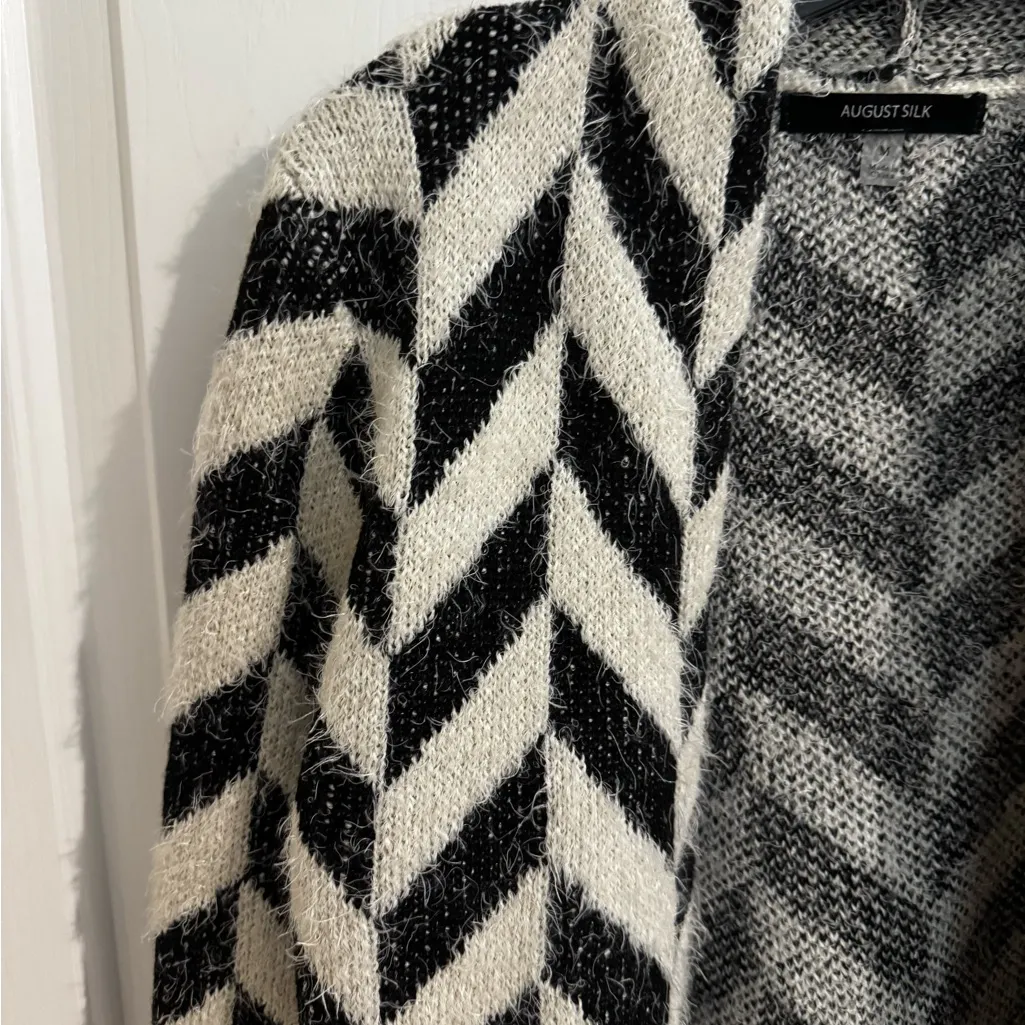 August Silk Chevron Eyelash Open Cardigan Bolero White Black Size M - Image 3