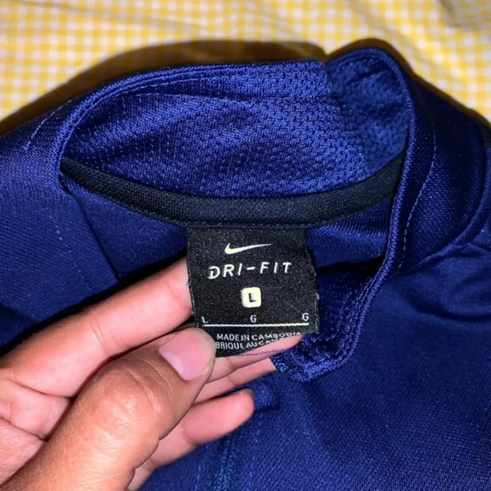 Nike blue jacket - Image 2