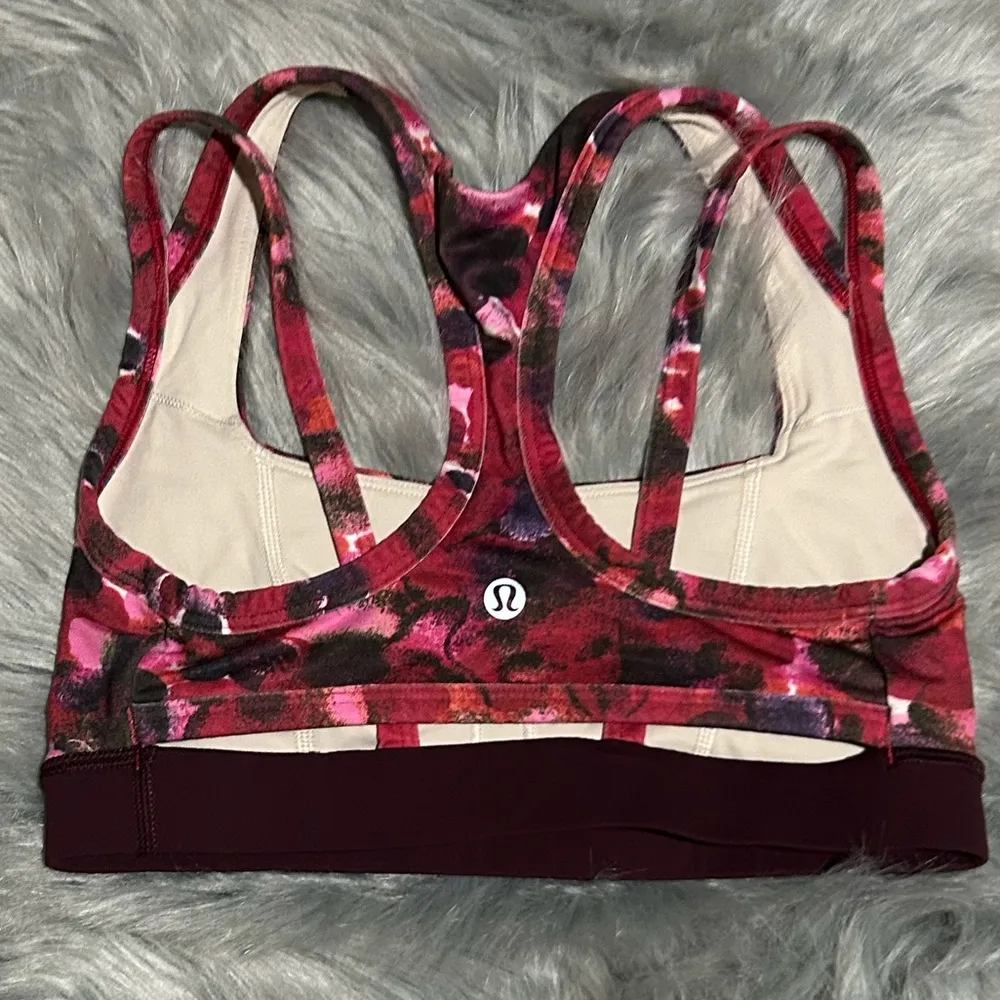 Lululemon Splendour Bra Size 4 - Image 6