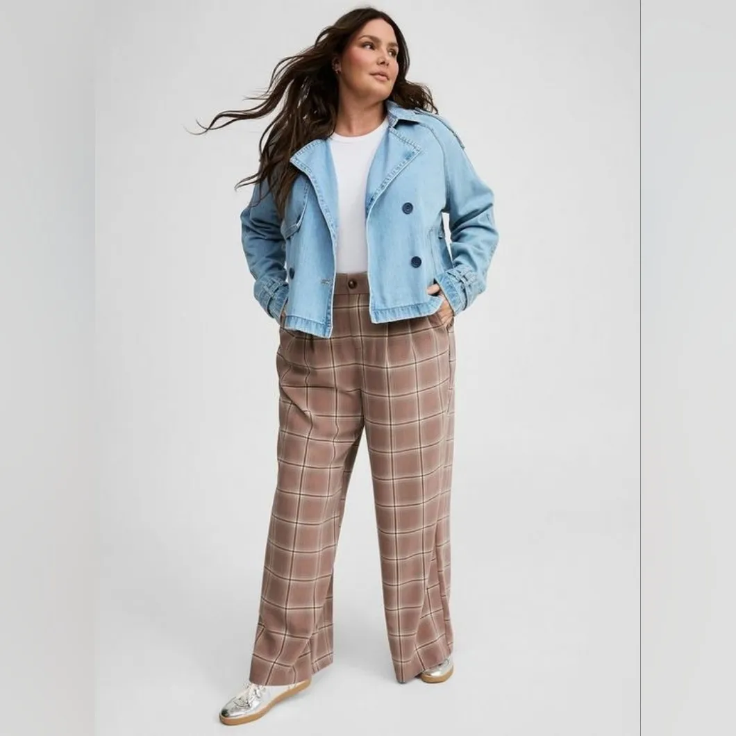 Torrid Lightweight Denim Crop Trench Size 1 - Image 4