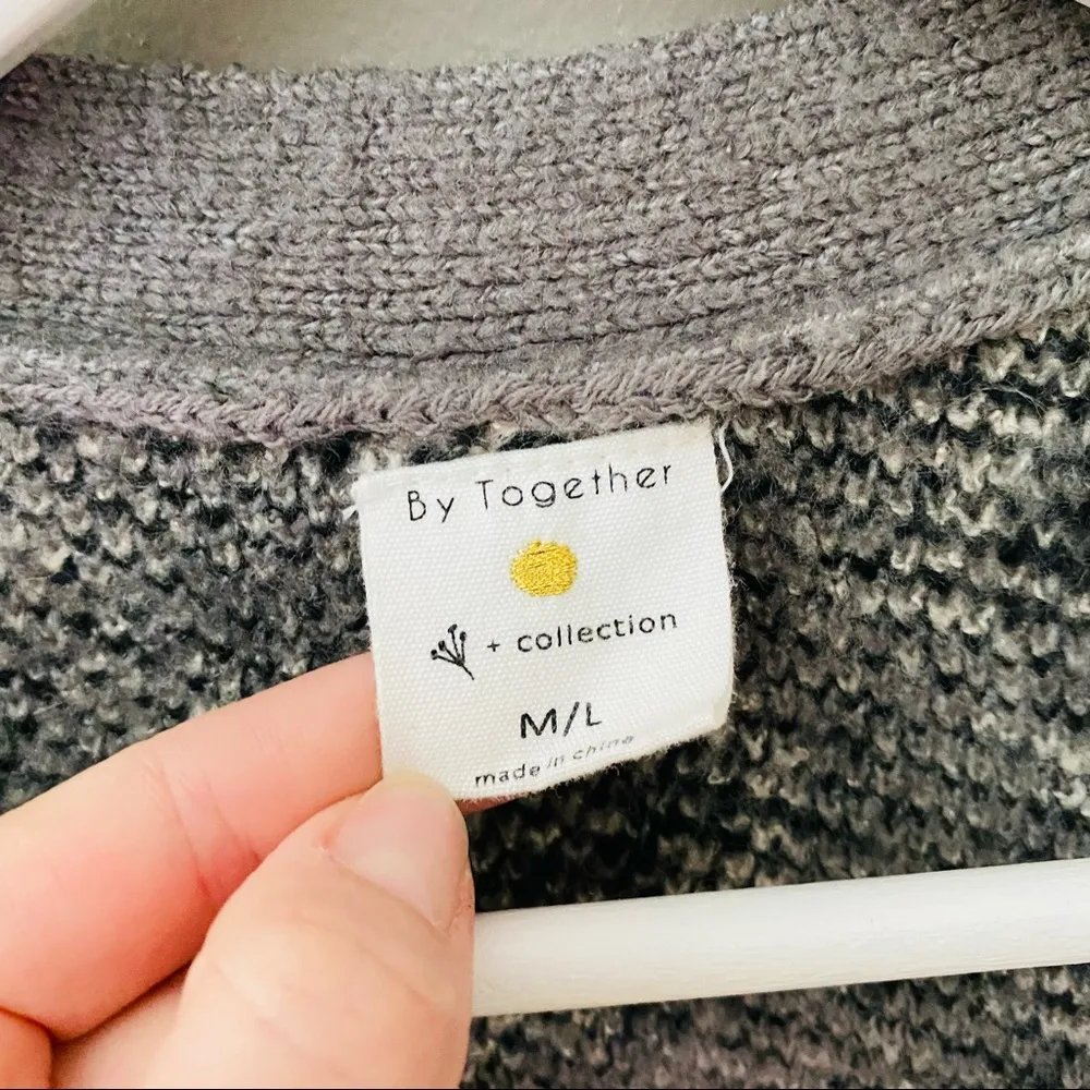 Button Up Leopard Print Cardigan Gray Sz M/L - Image 4