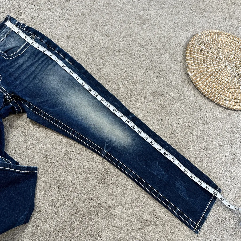 BKE Denim Women’s Stella Stretch Cropped Jeans Low Rise in Medium Wash 29 - Image 14