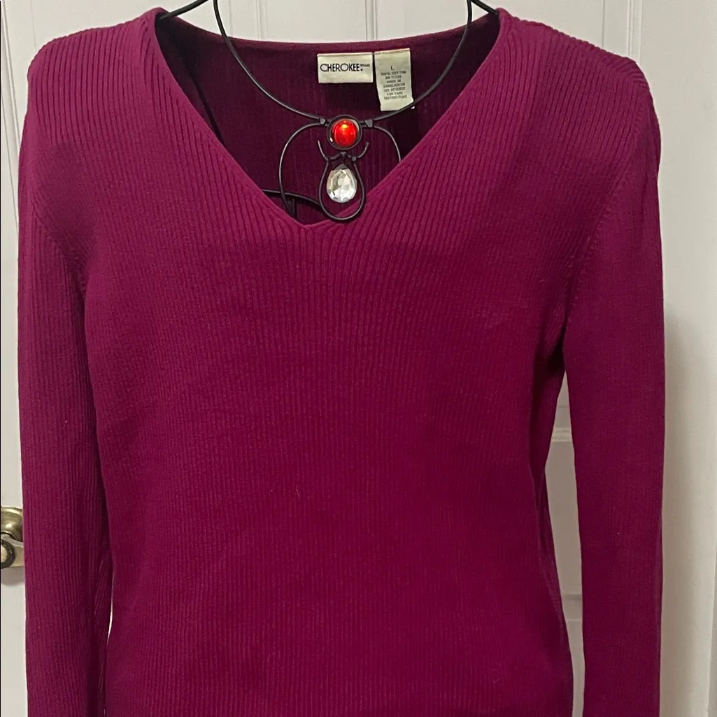 🙋‍♀️🙋‍♀️🙋‍♀️BOGOHO🙋‍♀️🙋‍♀️🙋‍♀️Cherokee Women's V-Neck Sweater in Rich Magenta-L - Image 2