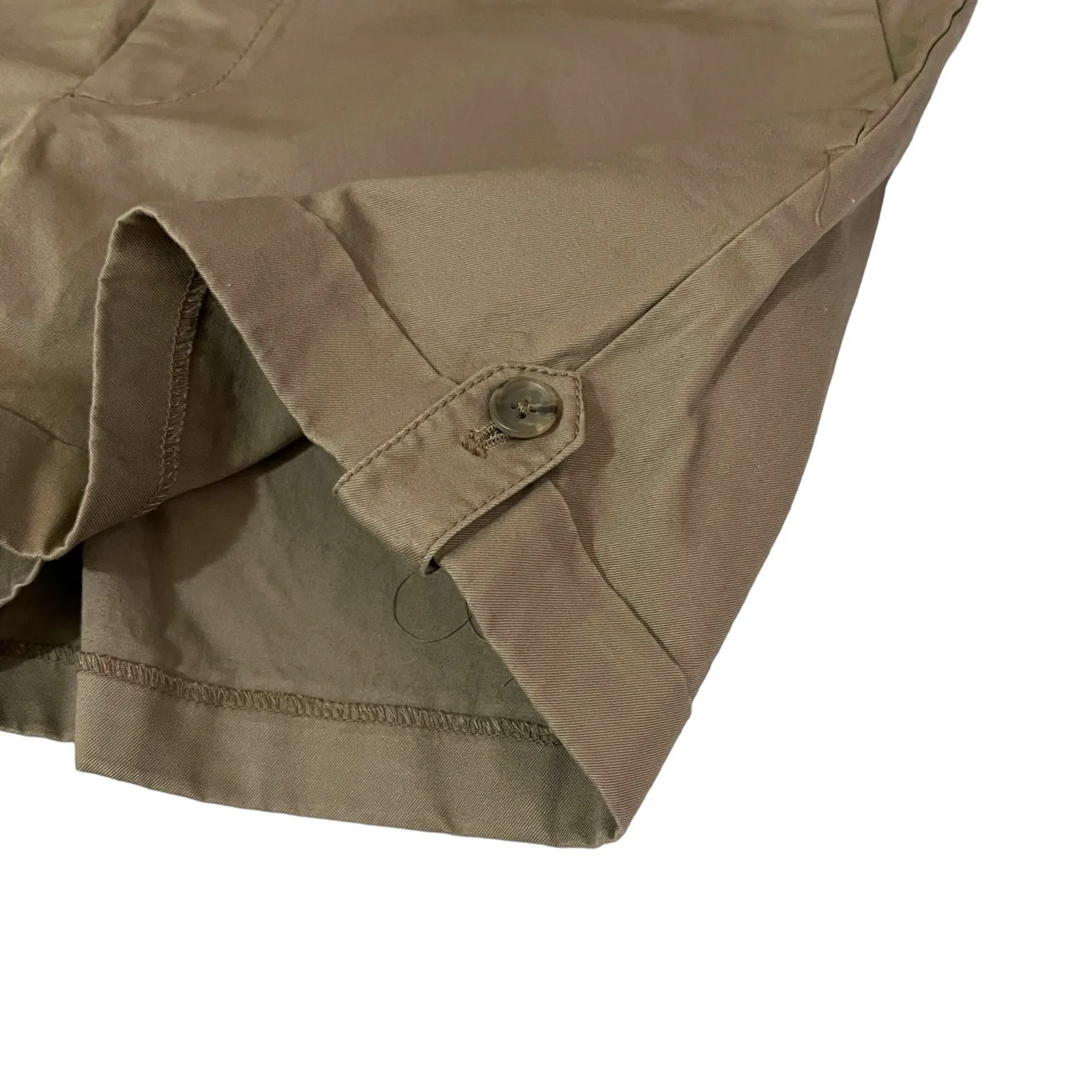 Banana Republic Factory SIZE 8 Taupe Cuffed Side Button 5 Pocket Dress Shorts - Image 4