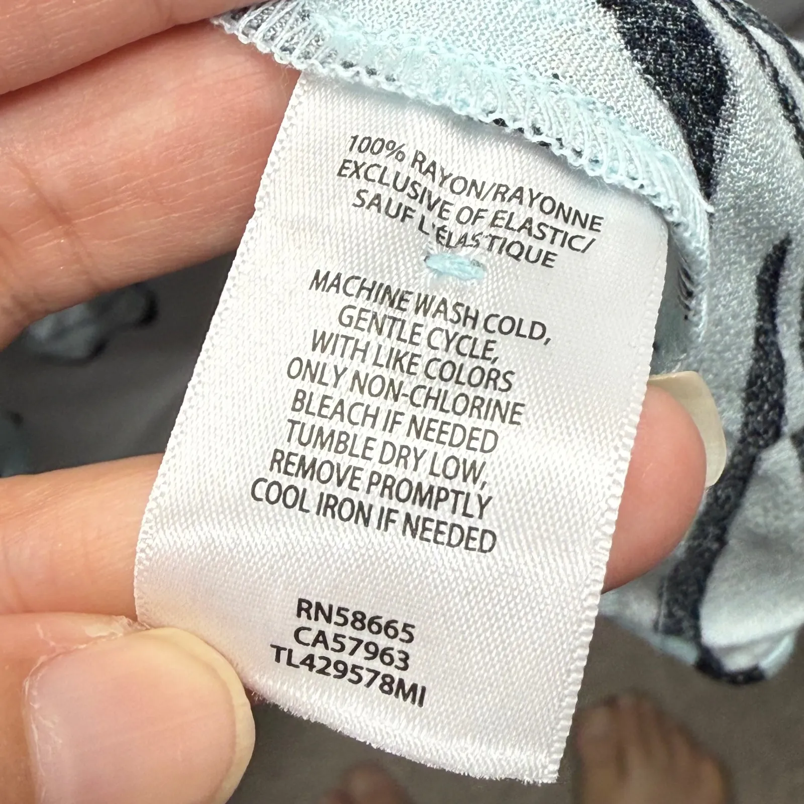 Leith Maxi Dress Animal Print Long‎ Sleeve Button Front Flowy Medium - Image 8