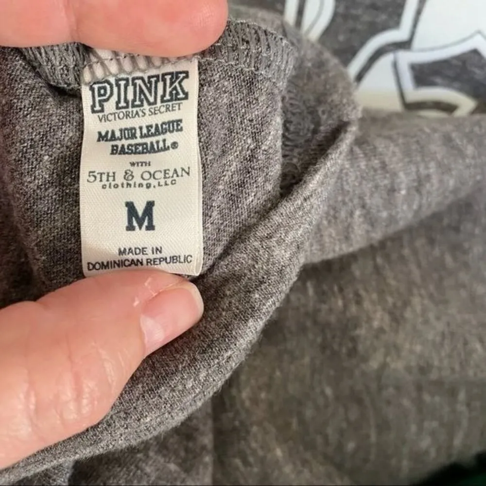 Signed SF Giants Tank Top Victoria’s Secret PINK - Image 12