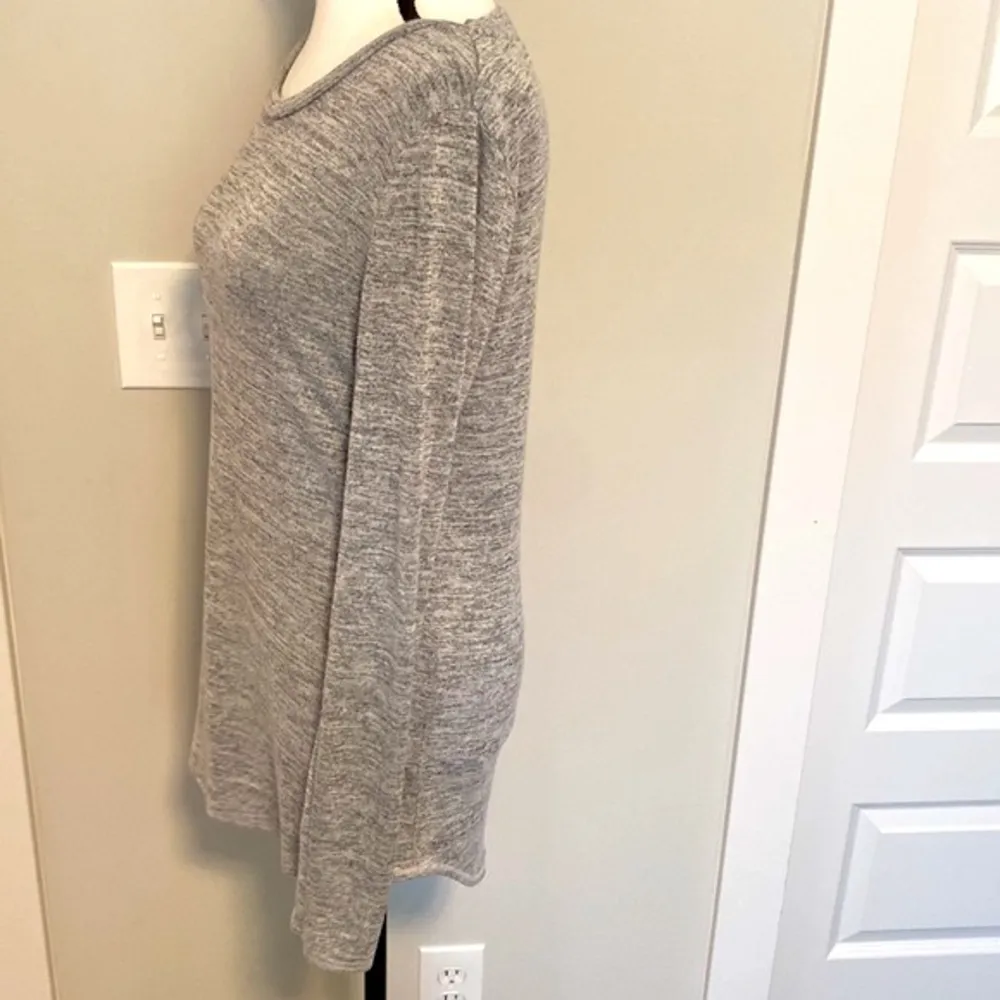 Philosophy|| Light grey heather scoop neck long sleeve top - Image 3