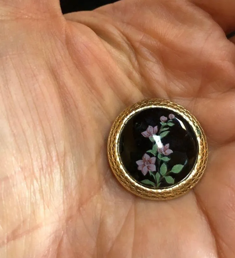 Vintage “1928” Gold Tone Flower Pin Brooch - Image 2