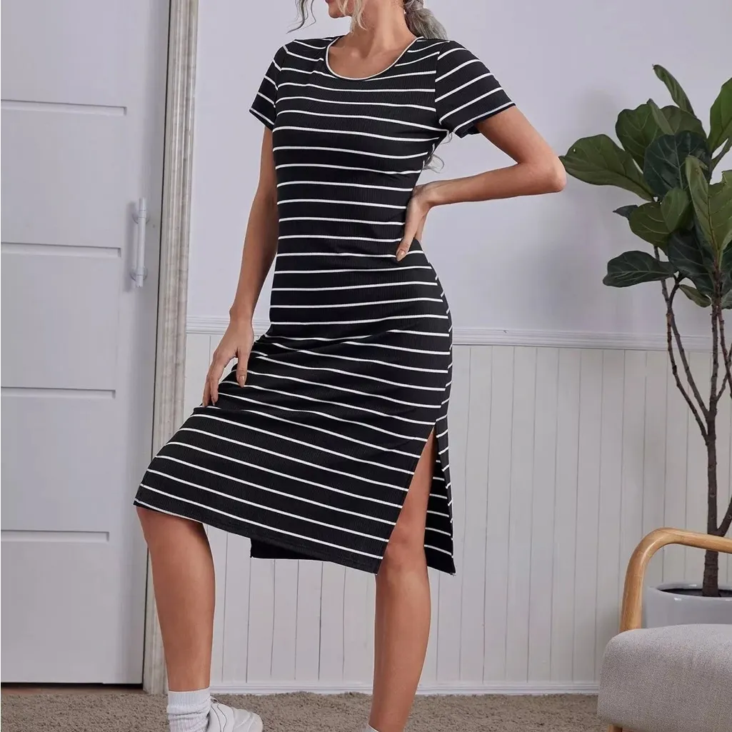 Black and White Striped Midi T-shirt Dress with Side Slits - Size Large - Image 3