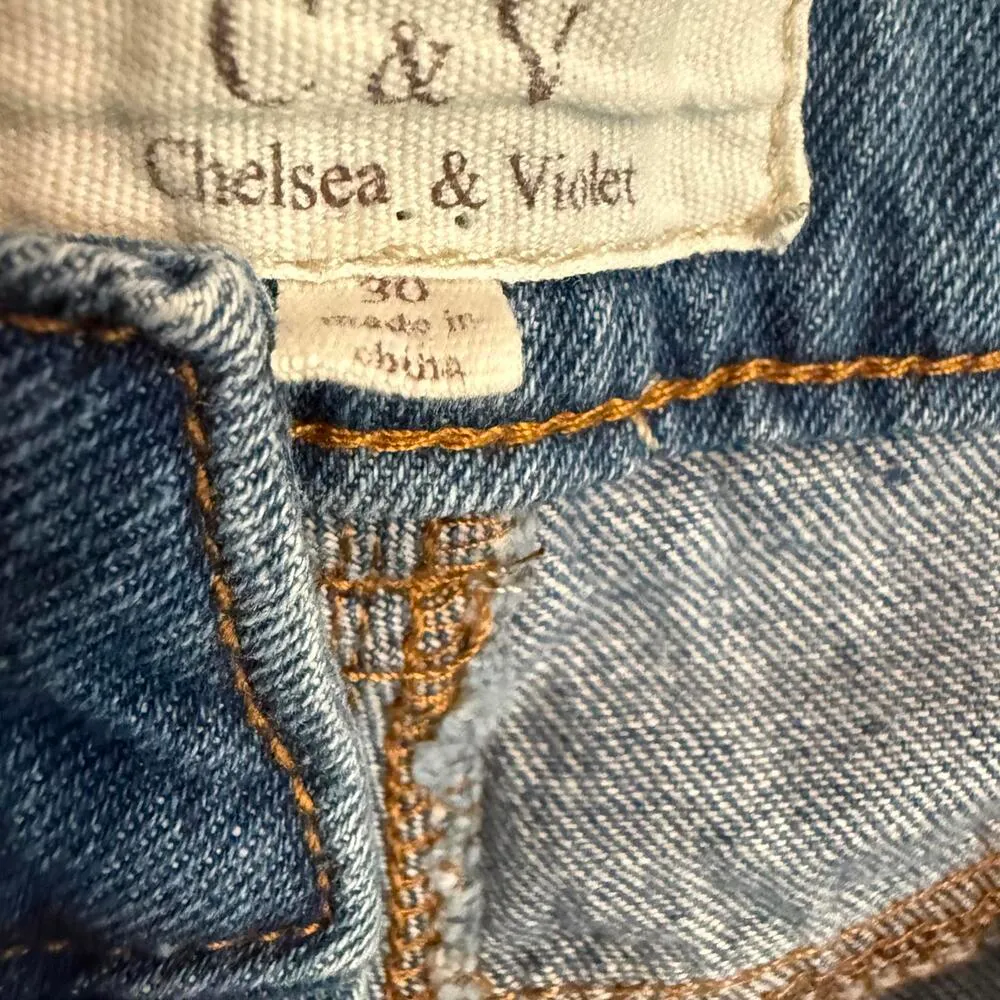 *C&Y Chelsea & Violet Distressed Denim Shorts Light Wash Summer Cut-off Size 30 - Image 4