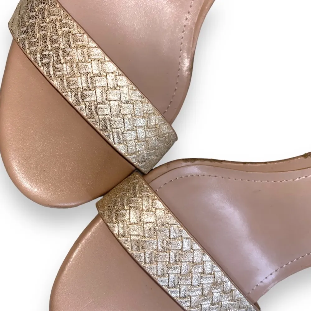 Charles by Charles David Nude heels sz 9M - Image 2