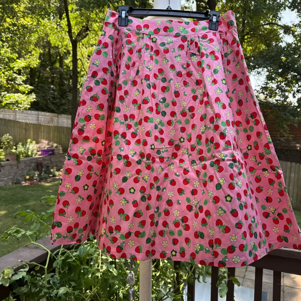 Modcloth Pink A-Line Skirt with Strawberry Print - Image 4