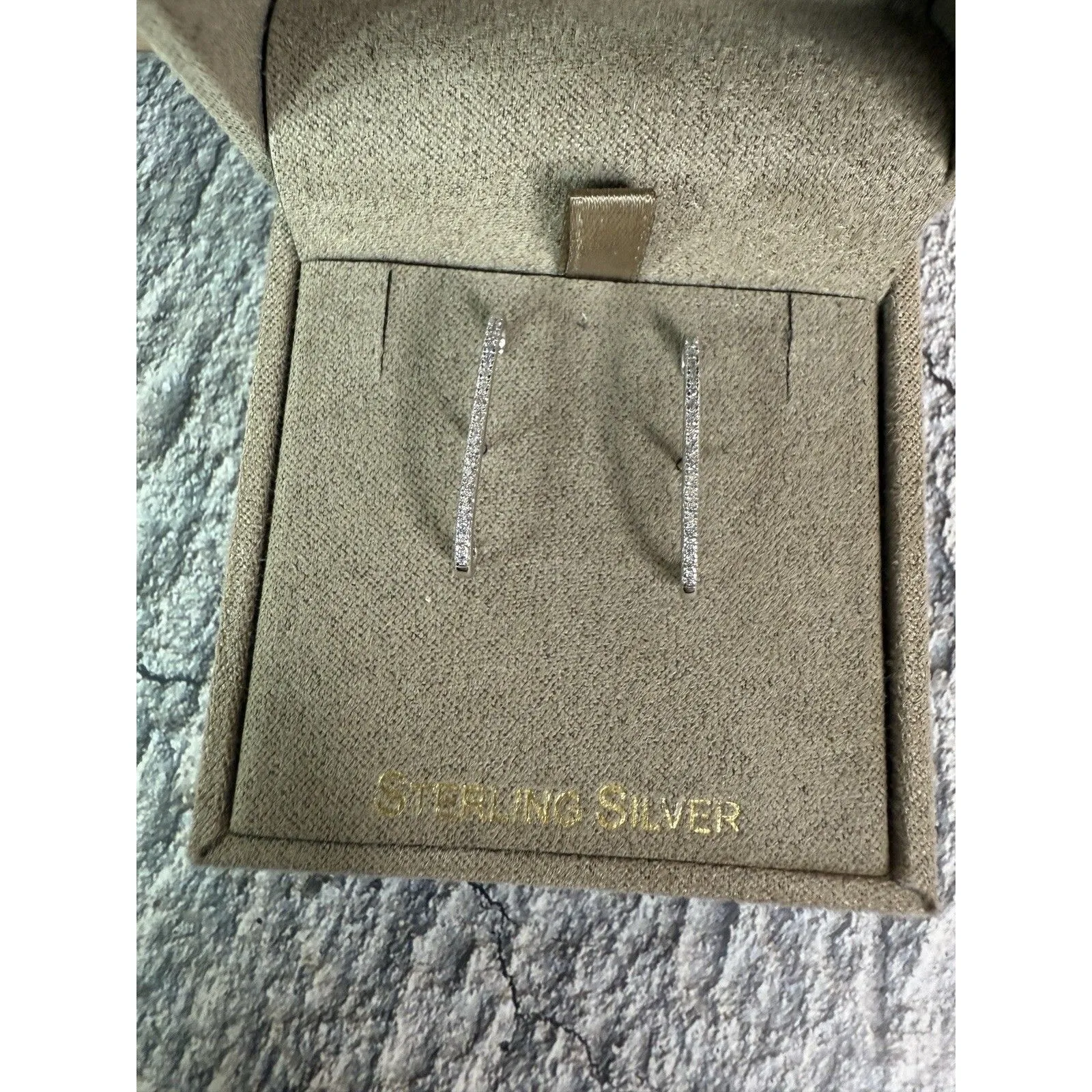 NIB Lulea Sterling Silver Rhodium Stud Pave White Cubic Zirconia Earrings - Image 4