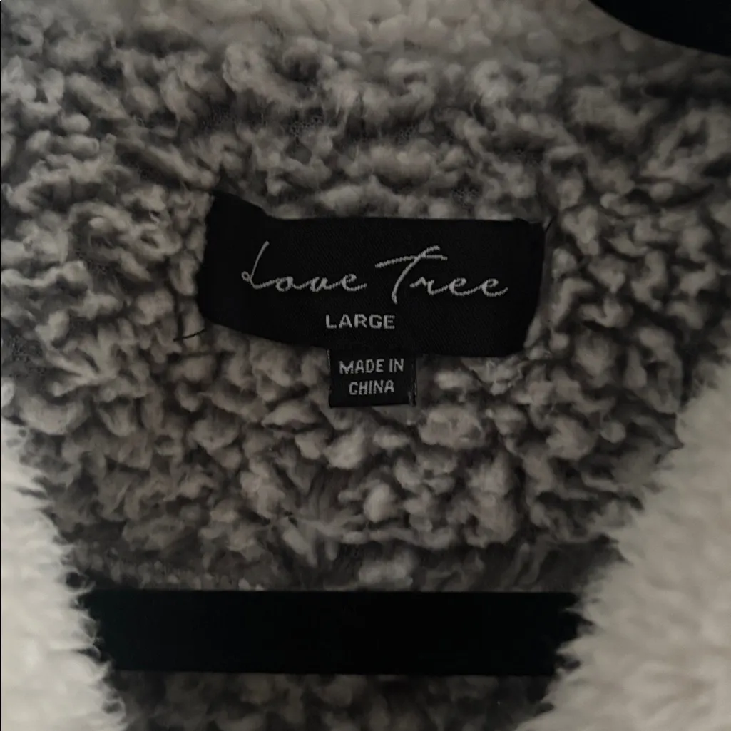 Love Tree Gray and Cream Sherpa Quarter Zip Faux Sherpa Fleece Jacket Size Large - Image 5