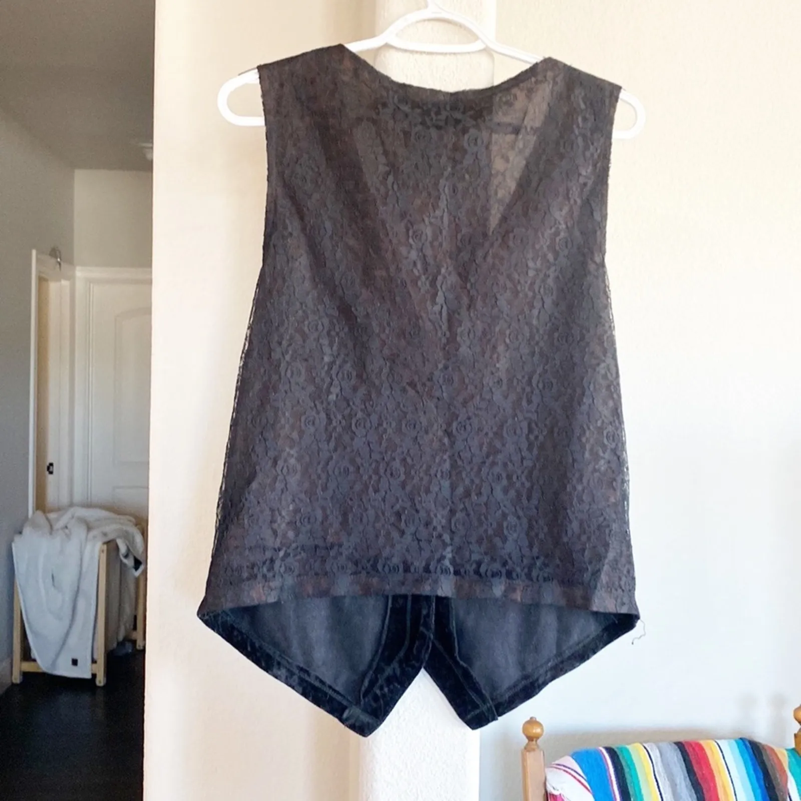 Vintage My Michelle 90s crushed black velvet lace back vest size M holiday chic Size M - Image 2