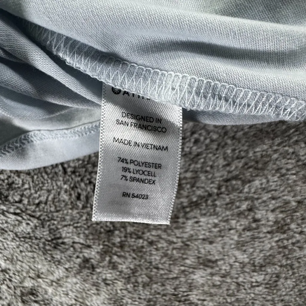 Athleta Essence Handkerchief Hem Top Sz Small Tall - Image 9