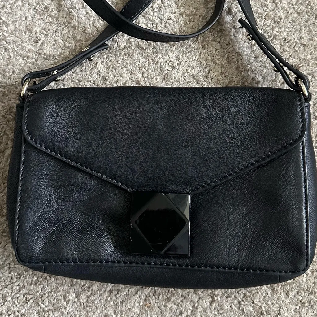 Vince Camuto Lefto Black Leather Crossbody Bag - Image 2