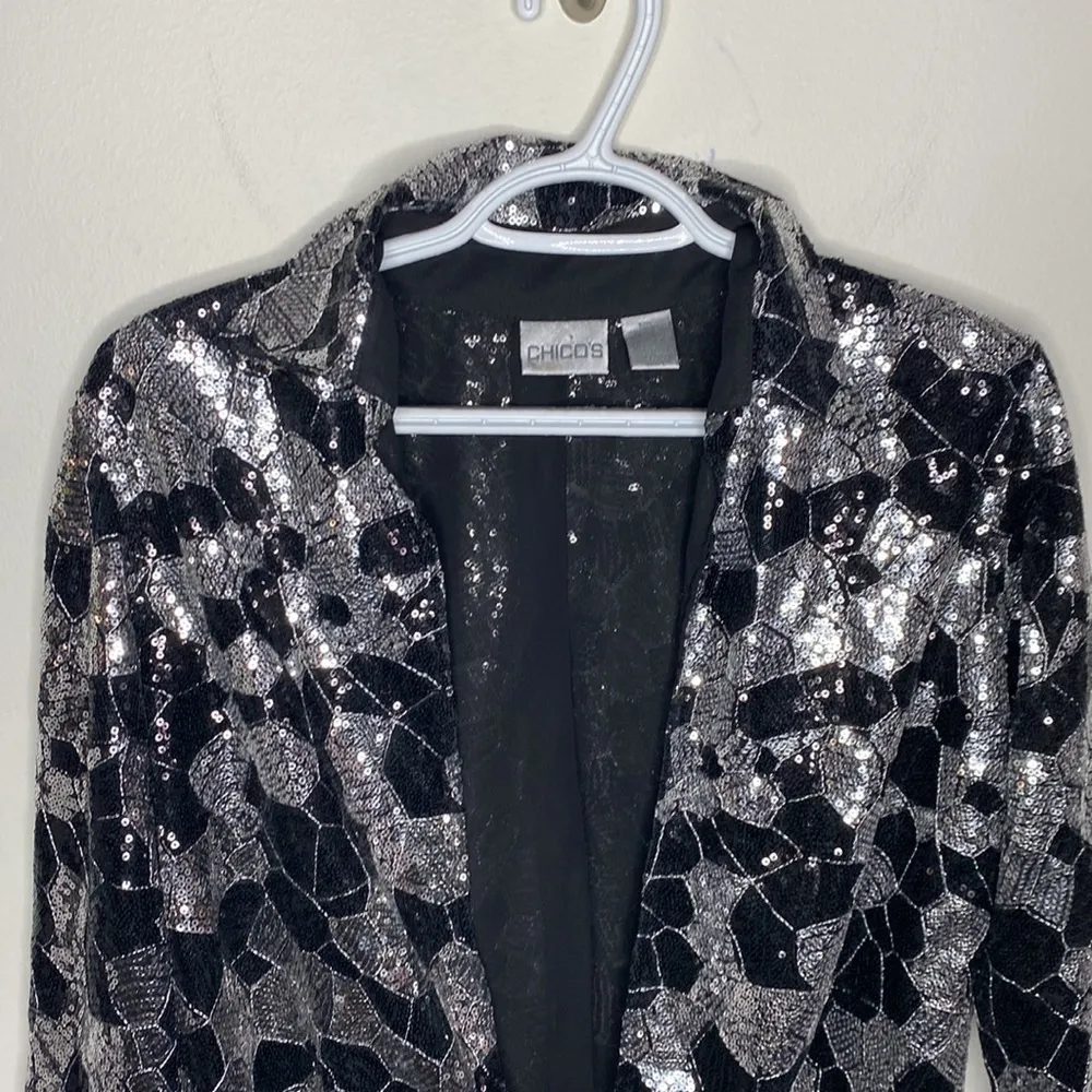 Chico's  black and silver sequined front tie overshirt size M - Image 39