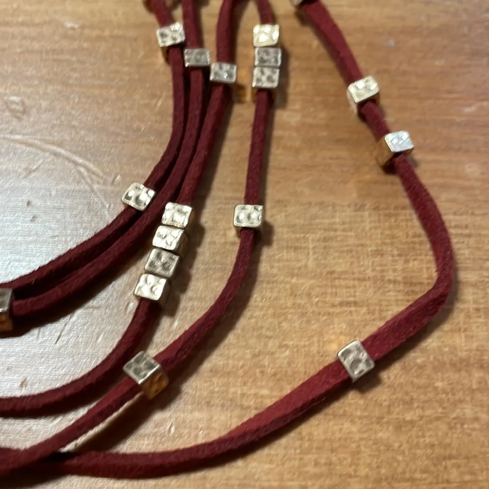 Multi tiered square hammered beaded suede necklace - Image 3