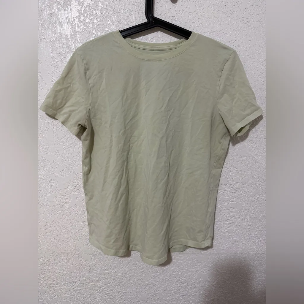 Lululemon  Work Out Shirt - Image 2